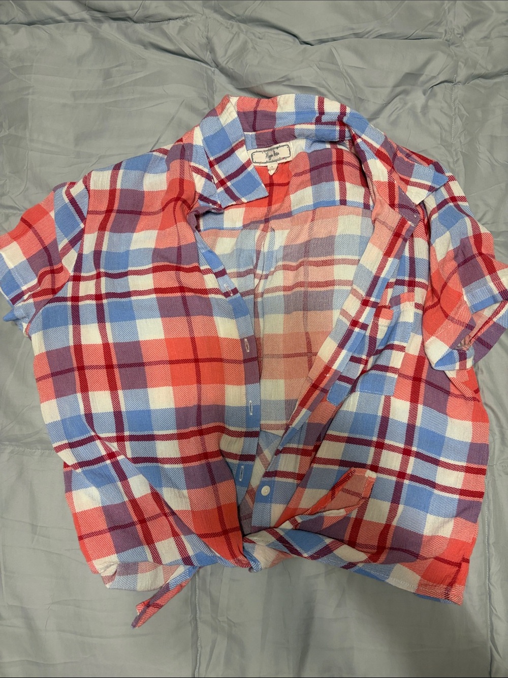 Woman’s.  Red & Blue Plaid Short-Sleeve Button Shirt